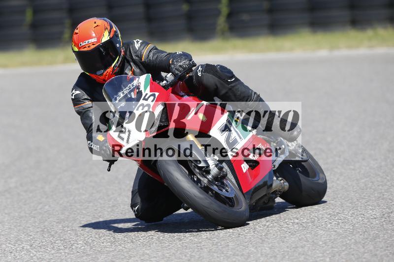 /Archiv-2025/48 25.08.2025 Cornu Master School ADR/rot-rouge/35